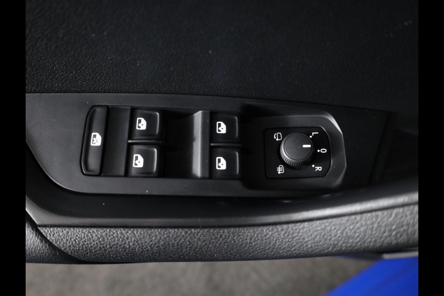 Škoda Karoq 1.0 TSI Business Edition 110 pk | Verlengde garantie | Navigatie | Parkeersensoren | Achteruitrijcamera | Autom. airco |