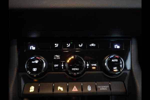 Škoda Karoq 1.0 TSI Business Edition 110 pk | Verlengde garantie | Navigatie | Parkeersensoren | Achteruitrijcamera | Autom. airco |