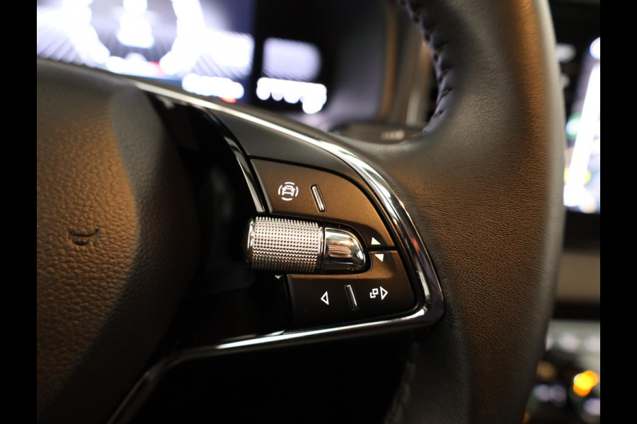 Škoda Karoq 1.0 TSI Business Edition 110 pk | Verlengde garantie | Navigatie | Parkeersensoren | Achteruitrijcamera | Autom. airco |