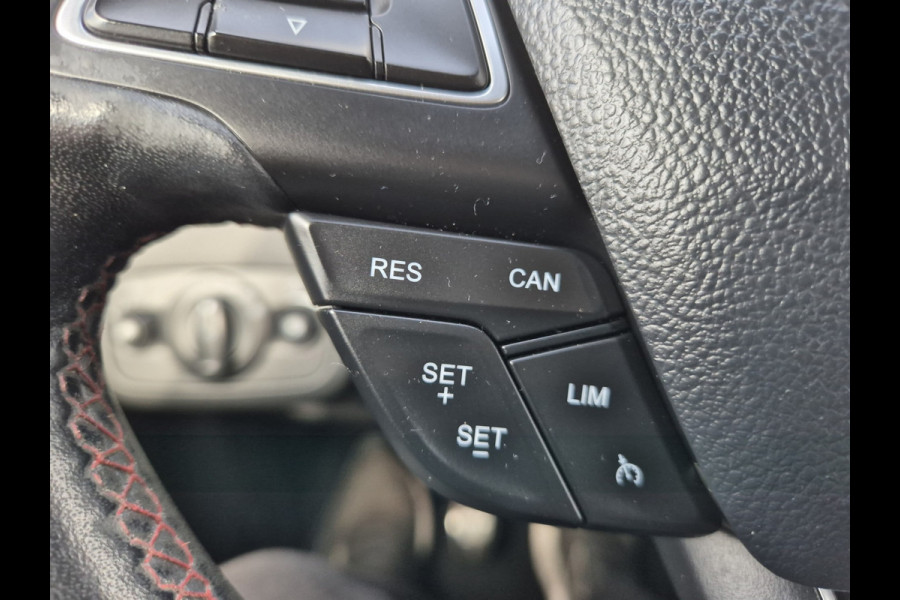 Ford Kuga 1.5 EcoBoost ST Line,Parelmoer wit,afneembare trekhaak,Android,