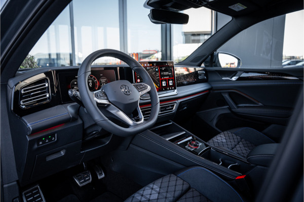 Volkswagen Tiguan 1.5 eTSI R-Line Edition - R Line | Elek. Trekhaak | ACC | Massage | Stuurwiel verwarmd