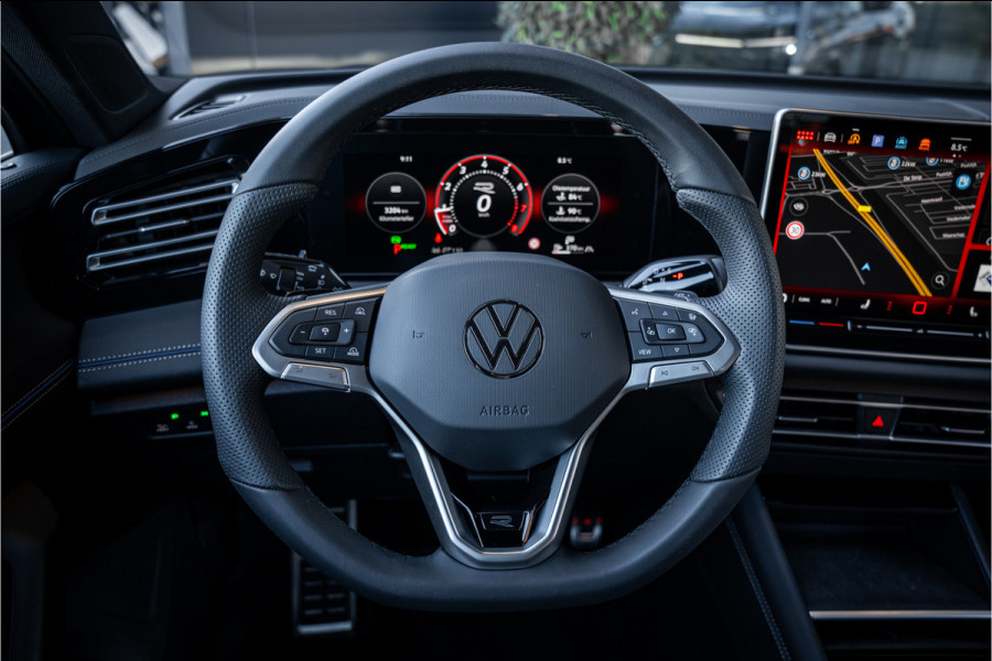 Volkswagen Tiguan 1.5 eTSI R-Line Edition - R Line | Elek. Trekhaak | ACC | Massage | Stuurwiel verwarmd