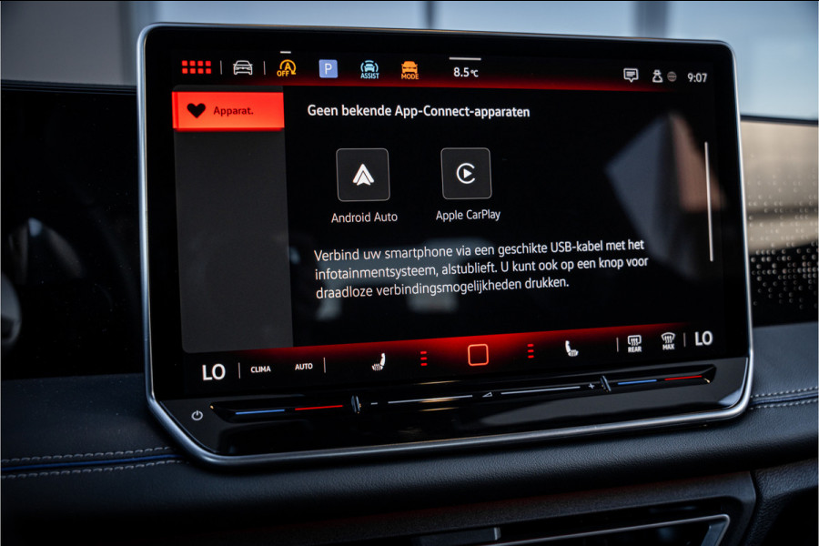 Volkswagen Tiguan 1.5 eTSI R-Line Edition - R Line | Elek. Trekhaak | ACC | Massage | Stuurwiel verwarmd