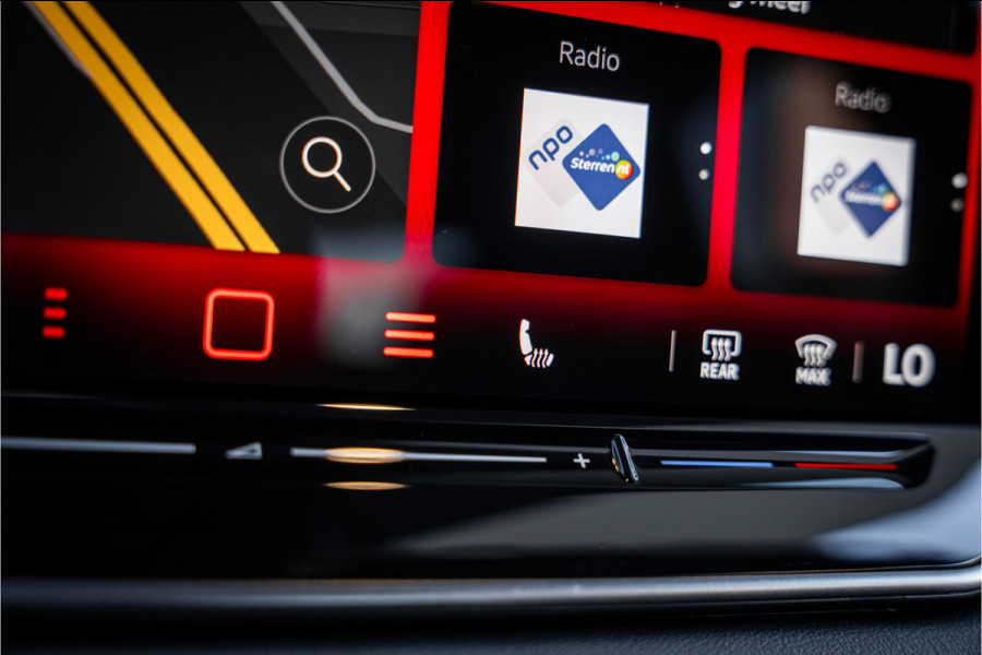 Volkswagen Tiguan 1.5 eTSI R-Line Edition - R Line | Elek. Trekhaak | ACC | Massage | Stuurwiel verwarmd