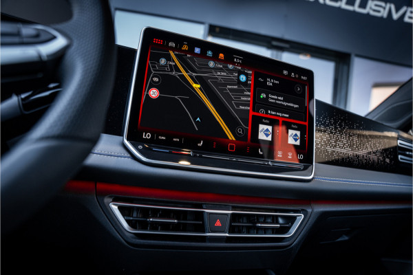 Volkswagen Tiguan 1.5 eTSI R-Line Edition - R Line | Elek. Trekhaak | ACC | Massage | Stuurwiel verwarmd