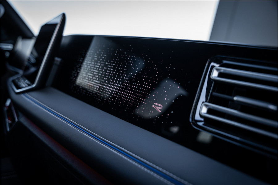 Volkswagen Tiguan 1.5 eTSI R-Line Edition - R Line | Elek. Trekhaak | ACC | Massage | Stuurwiel verwarmd