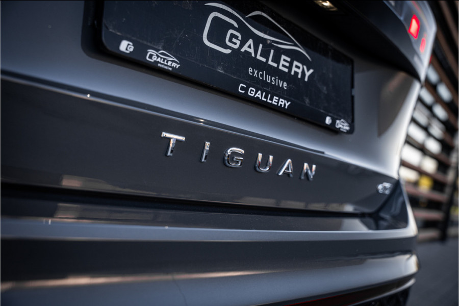 Volkswagen Tiguan 1.5 eTSI R-Line Edition - R Line | Elek. Trekhaak | ACC | Massage | Stuurwiel verwarmd