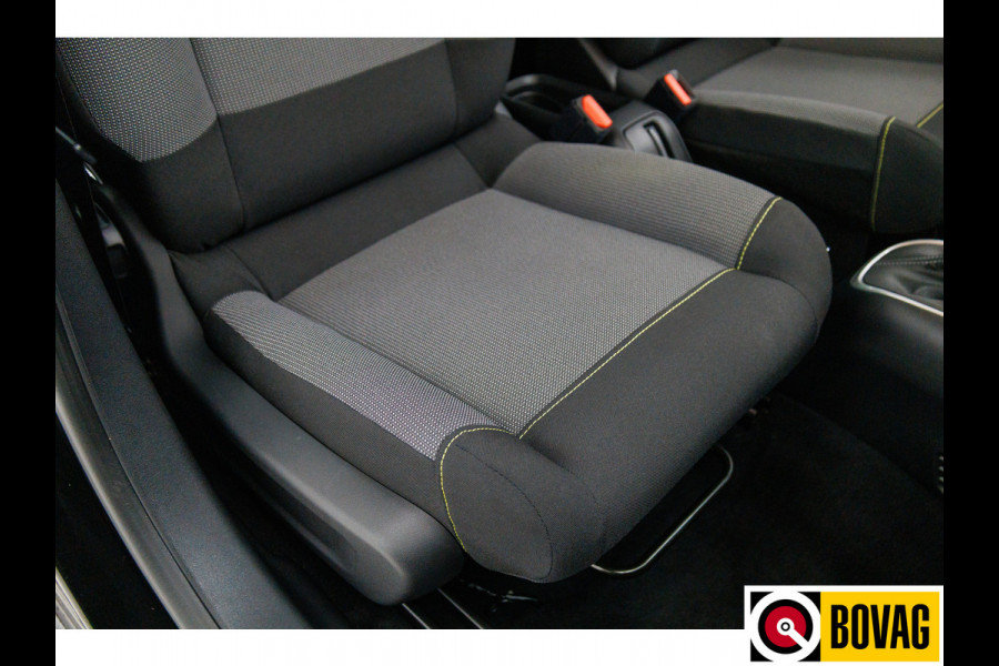 Citroën C3 1.2 110 pk Shine Automaat | Dashboardcamera | Cruise | Achteruitrijcamera | Dodehoek detectie Apple Carplay/Android auto, Navigatie