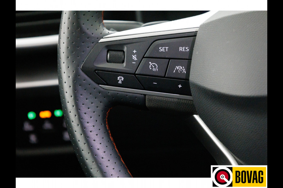 Seat Leon FR 1.4 TSI eHybrid PHEV FR Business Intense 204 PK | Stuurverwarming | Travel assist | Achteruirijcamera PDC V+A , Sfeerverlichting, Navigatie, Digi dashboard, App-connect