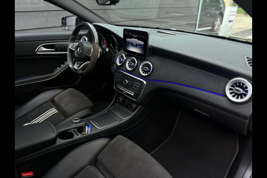 Mercedes-Benz CLA-Klasse Shooting Brake 180 AUTOMAAT AMG styling, panoramadak, sfeerverlichting, trekhaak , NL auto met nap