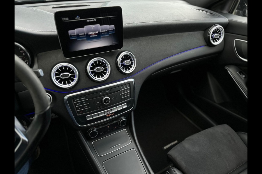 Mercedes-Benz CLA-Klasse Shooting Brake 180 AUTOMAAT AMG styling, panoramadak, sfeerverlichting, trekhaak , NL auto met nap