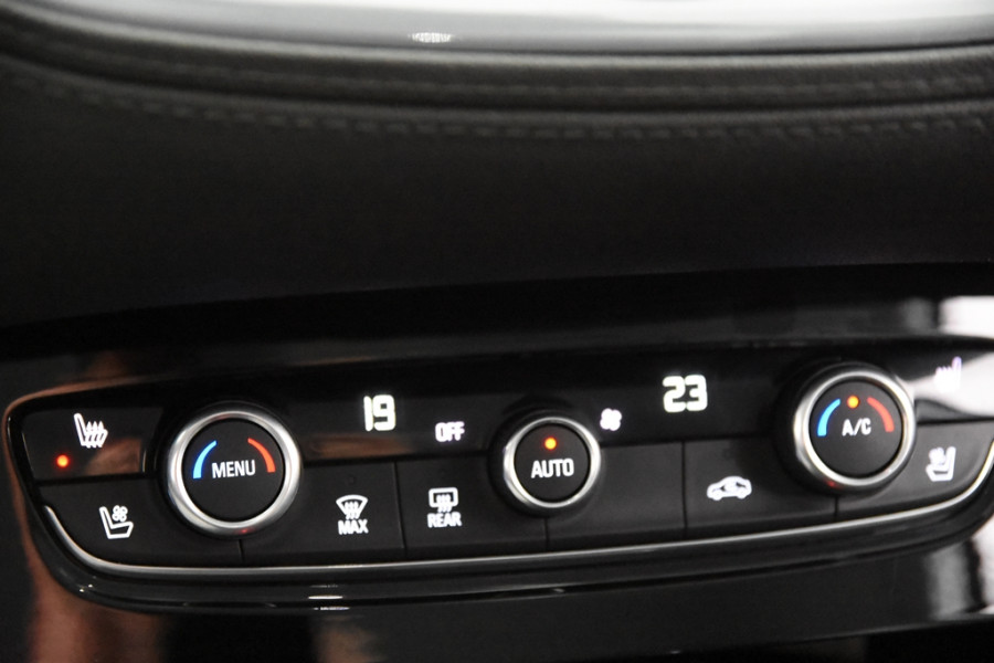 Opel Grandland X Innovation *1ste Eigenaar*Leer*Navigatie*Memory*
