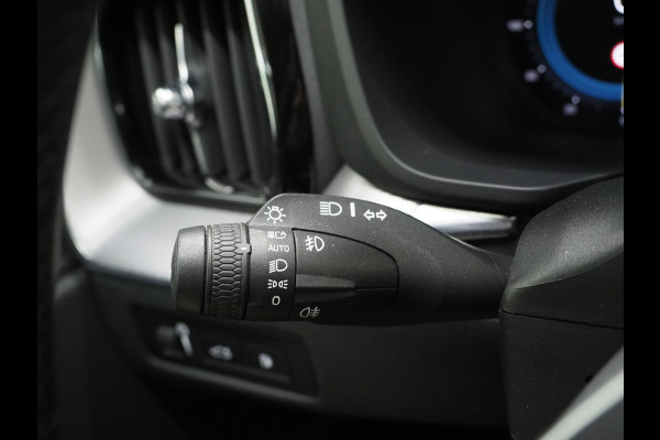 Volvo XC60 2.0 T8 Recharge AWD R-Design Dark | Panoramadak | Pilot Assist | Keyless | Camera | Memory | Carplay