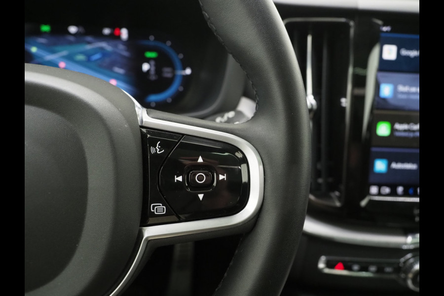 Volvo XC60 2.0 T8 Recharge AWD R-Design Dark | Panoramadak | Pilot Assist | Keyless | Camera | Memory | Carplay