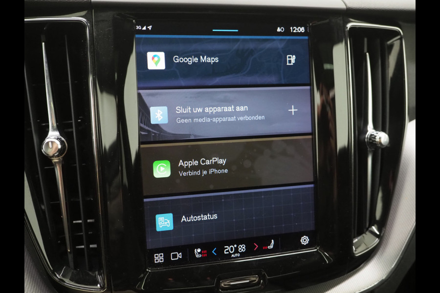 Volvo XC60 2.0 T8 Recharge AWD R-Design Dark | Panoramadak | Pilot Assist | Keyless | Camera | Memory | Carplay