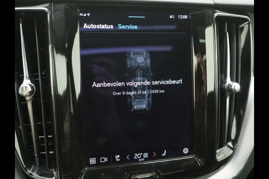 Volvo XC60 2.0 T8 Recharge AWD R-Design Dark | Panoramadak | Pilot Assist | Keyless | Camera | Memory | Carplay