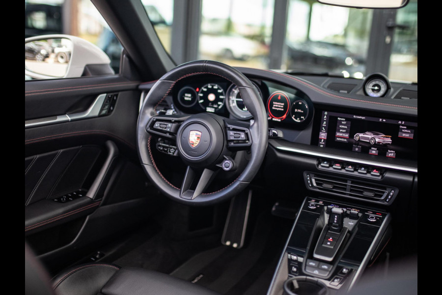 Porsche 911 Cabrio 3.8 Turbo S | Lift | Keramisch | PDCC | Matrix | 360° Camera