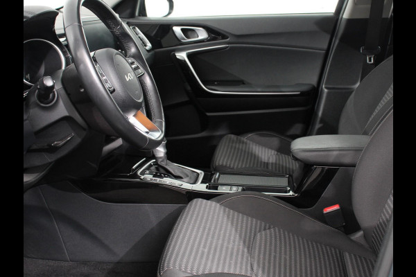 Kia Ceed Sportswagon 1.6 GDI PHEV DynamicLine Climate control Achteruitrijd camera Cruise control Parkeersensoren LED Lane assist Apple Carplay/ Android auto