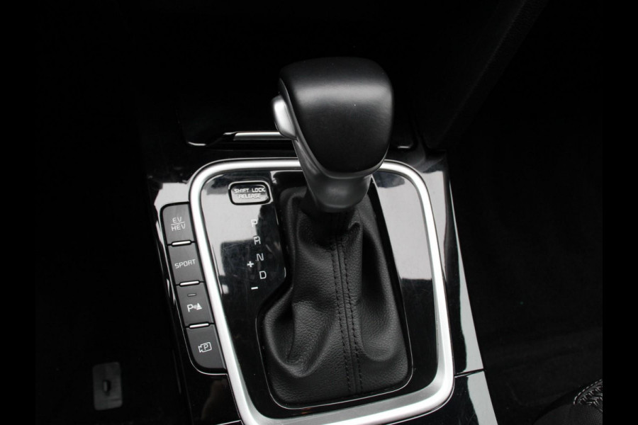 Kia Ceed Sportswagon 1.6 GDI PHEV DynamicLine Climate control Achteruitrijd camera Cruise control Parkeersensoren LED Lane assist Apple Carplay/ Android auto