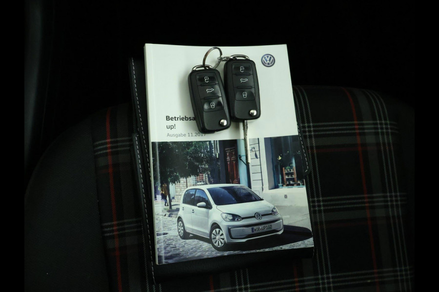 Volkswagen up! 1.0 TSI GTI Stoelverwarming | PDC | 116PK