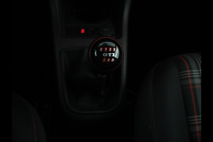 Volkswagen up! 1.0 TSI GTI Stoelverwarming | PDC | 116PK