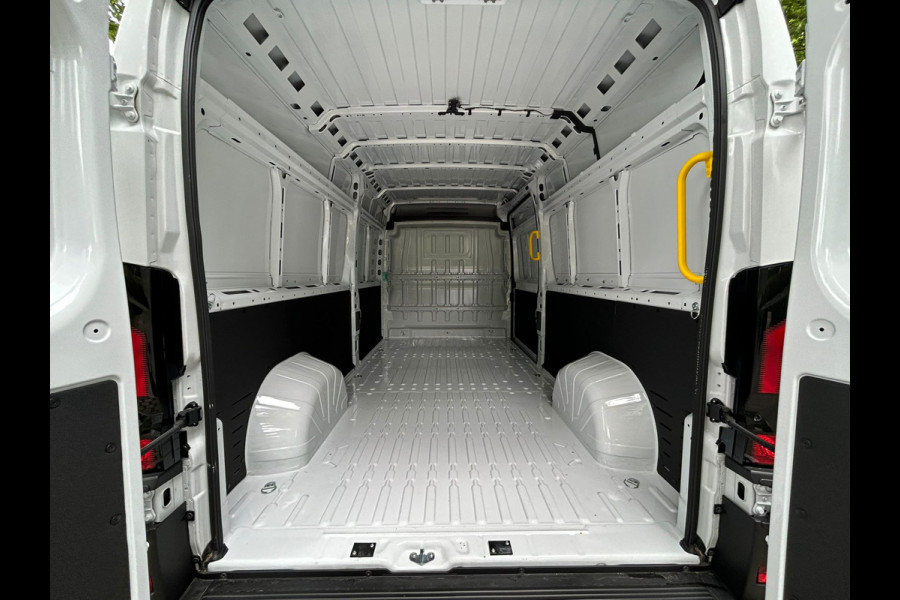 Fiat E-Ducato 4.25t L3H2 Heavy 110 kWh | Achteruitrijcamera | LED koplampen | Navigatie | Reservewiel