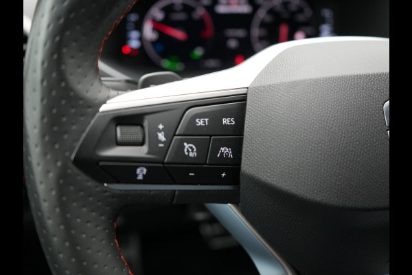 Seat Tarraco 1.4 TSI e-Hybrid FR Plug In Hybrid 245pk Dealer O.H | PHEV | Trekhaak af Fabriek | Alcantara Sportstoelen Memory Verwarmd | Adaptive Cruise | 20"L.M | 360 Camera | Virtual | Carplay |