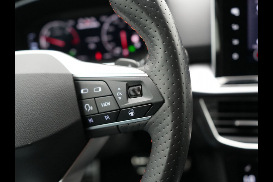 Seat Tarraco 1.4 TSI e-Hybrid FR Plug In Hybrid 245pk Dealer O.H | PHEV | Trekhaak af Fabriek | Alcantara Sportstoelen Memory Verwarmd | Adaptive Cruise | 20"L.M | 360 Camera | Virtual | Carplay |
