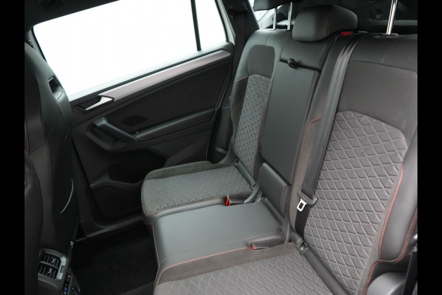 Seat Tarraco 1.4 TSI e-Hybrid FR Plug In Hybrid 245pk Dealer O.H | PHEV | Trekhaak af Fabriek | Alcantara Sportstoelen Memory Verwarmd | Adaptive Cruise | 20"L.M | 360 Camera | Virtual | Carplay |