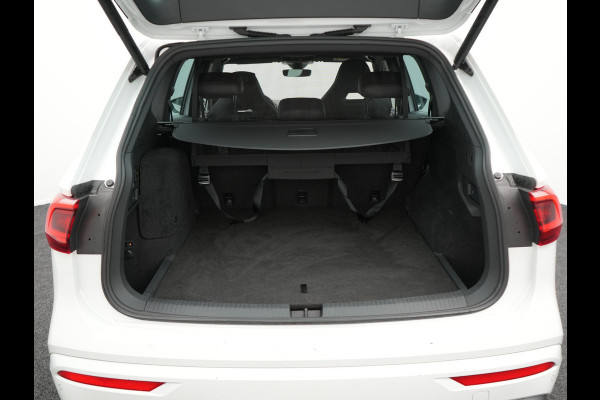 Seat Tarraco 1.4 TSI e-Hybrid FR Plug In Hybrid 245pk Dealer O.H | PHEV | Trekhaak af Fabriek | Alcantara Sportstoelen Memory Verwarmd | Adaptive Cruise | 20"L.M | 360 Camera | Virtual | Carplay |