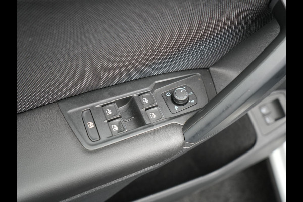 Seat Tarraco 1.4 TSI e-Hybrid FR Plug In Hybrid 245pk Dealer O.H | PHEV | Trekhaak af Fabriek | Alcantara Sportstoelen Memory Verwarmd | Adaptive Cruise | 20"L.M | 360 Camera | Virtual | Carplay |