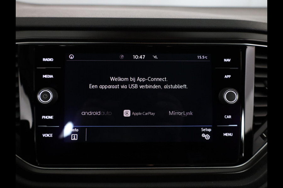 Volkswagen T-Roc 1.5 TSI Style 150pk 6bak |Digi display| LMVelgen| Navi| Camera| Alarm