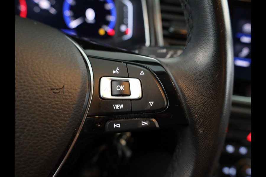 Volkswagen T-Roc 1.5 TSI Style 150pk 6bak |Digi display| LMVelgen| Navi| Camera| Alarm