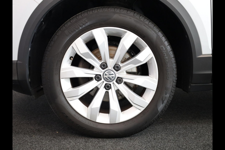 Volkswagen T-Roc 1.5 TSI Style 150pk 6bak |Digi display| LMVelgen| Navi| Camera| Alarm