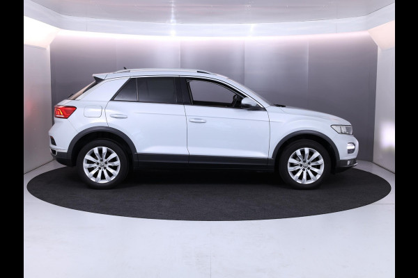 Volkswagen T-Roc 1.5 TSI Style 150pk 6bak |Digi display| LMVelgen| Navi| Camera| Alarm