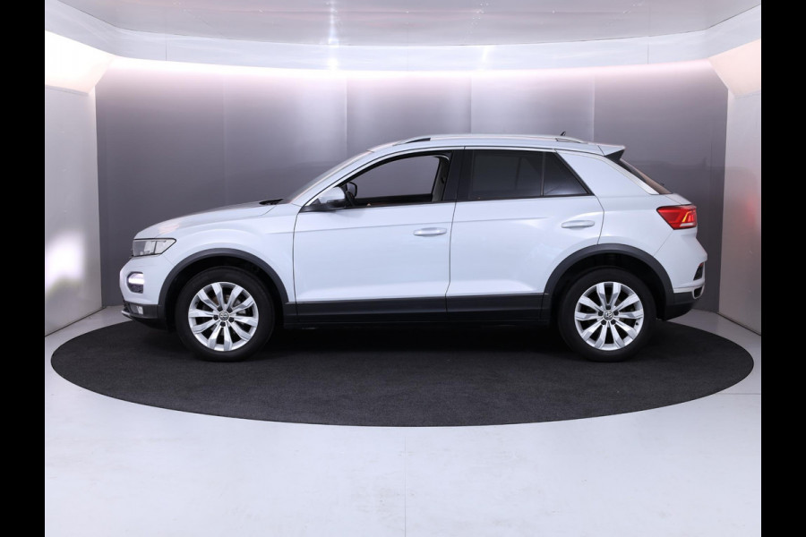 Volkswagen T-Roc 1.5 TSI Style 150pk 6bak |Digi display| LMVelgen| Navi| Camera| Alarm