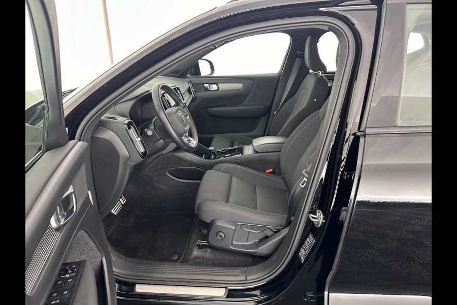 Volvo XC40 Recharge Core [ 3-Fase ] (INCL-BTW) Aut. *FULL-LED | NAVI-FULLMAP | CAMERA | KEYLESS | HEATED-SPORTSEATS | CARPLAY | DIGI-COCKPIT |  CCS-FASTLOADER | ECC | PDC | CRUISE | TOWBAR | SENSUS-CONNECT | 19''ALU*