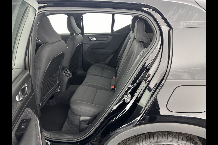 Volvo XC40 Recharge Core [ 3-Fase ] (INCL-BTW) Aut. *FULL-LED | NAVI-FULLMAP | CAMERA | KEYLESS | HEATED-SPORTSEATS | CARPLAY | DIGI-COCKPIT |  CCS-FASTLOADER | ECC | PDC | CRUISE | TOWBAR | SENSUS-CONNECT | 19''ALU*
