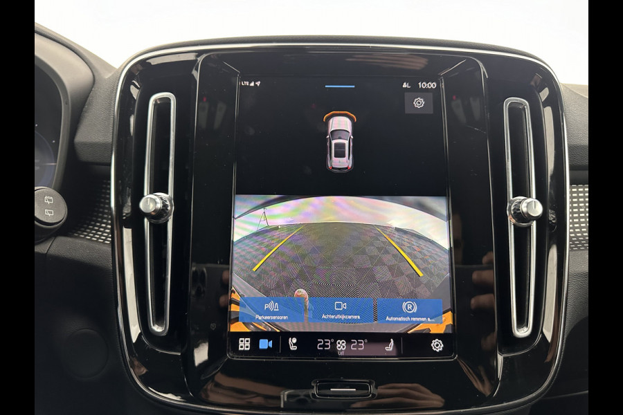 Volvo XC40 Recharge Core [ 3-Fase ] (INCL-BTW) Aut. *FULL-LED | NAVI-FULLMAP | CAMERA | KEYLESS | HEATED-SPORTSEATS | CARPLAY | DIGI-COCKPIT |  CCS-FASTLOADER | ECC | PDC | CRUISE | TOWBAR | SENSUS-CONNECT | 19''ALU*