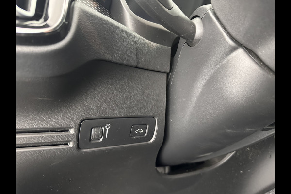 Volvo XC40 Recharge Core [ 3-Fase ] (INCL-BTW) Aut. *FULL-LED | NAVI-FULLMAP | CAMERA | KEYLESS | HEATED-SPORTSEATS | CARPLAY | DIGI-COCKPIT |  CCS-FASTLOADER | ECC | PDC | CRUISE | TOWBAR | SENSUS-CONNECT | 19''ALU*