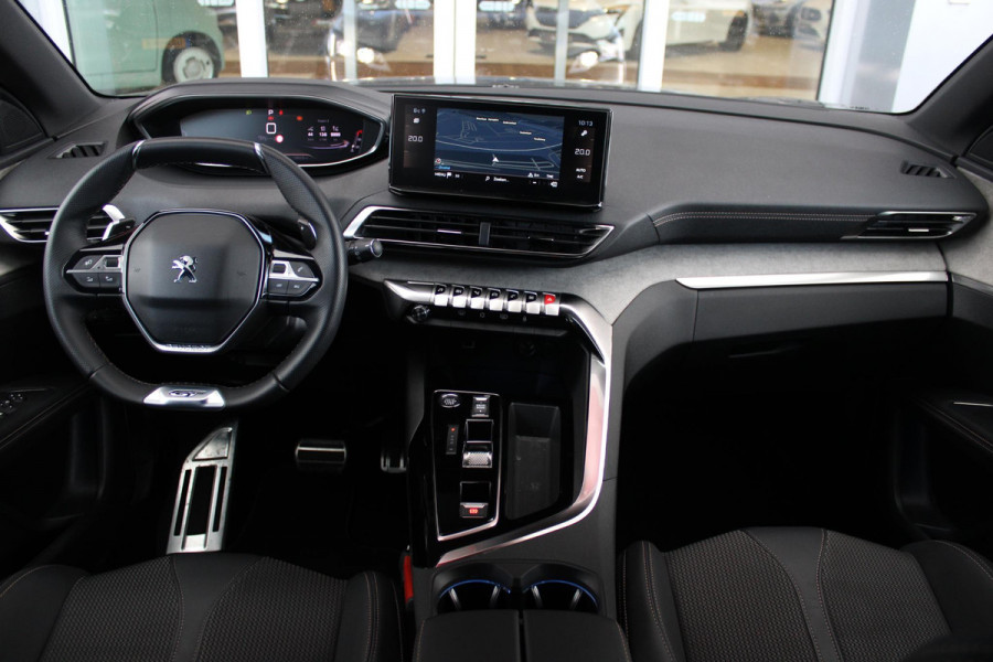 Peugeot 3008 1.2 Hybrid 136 GT | 360° CAMERA | NAVIGATIE | ADAPTIVE CRUISE CONTROL | APPLE CARPLAY/ANDROID AUTO | CLIMATE CONTROL | 18" LICHTMETALEN VELGEN | DODEHOEK DETECTIE | KEYLESS ENTRY/START | FULL LED KOPLAMPEN | PARKEERSENSOREN VOOR EN ACHTER | DAB+ RADIO | LANE ASSIST |