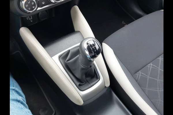 Nissan Micra 1.0 IG-T N-Connecta Navigatie en achteruitrij camera