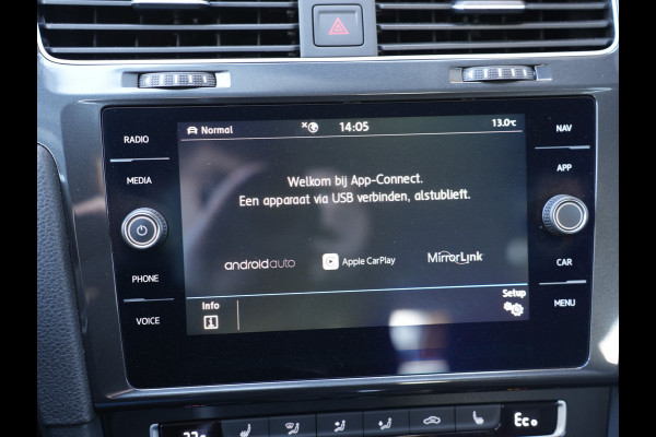 Volkswagen e-Golf E-DITION | Navigatie | Climate Control | ACC | Stoelverwarming