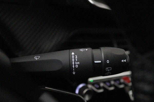 Peugeot 208 1.2 PureTech Blue Lease (NAVIGATIE CARPLAY, CRUISE, STUURBEDIENING, PARKEERSENSOREN, 1e EIGENAAR, GOED ONDERHOUDEN)