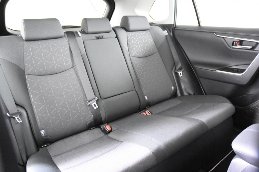 Toyota RAV4 2.5 Hybrid Dynamic *1ste Eigenaar*Navigatie*Trekhaak*