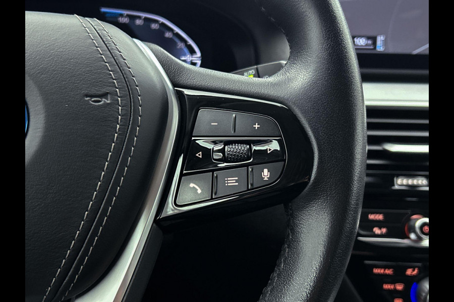 BMW 5 Serie Touring 530e xDrive Black-Line CAMERA TREKHAAK CARPLAY