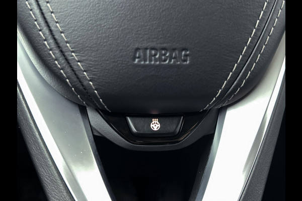 BMW 5 Serie Touring 530e xDrive Black-Line CAMERA TREKHAAK CARPLAY