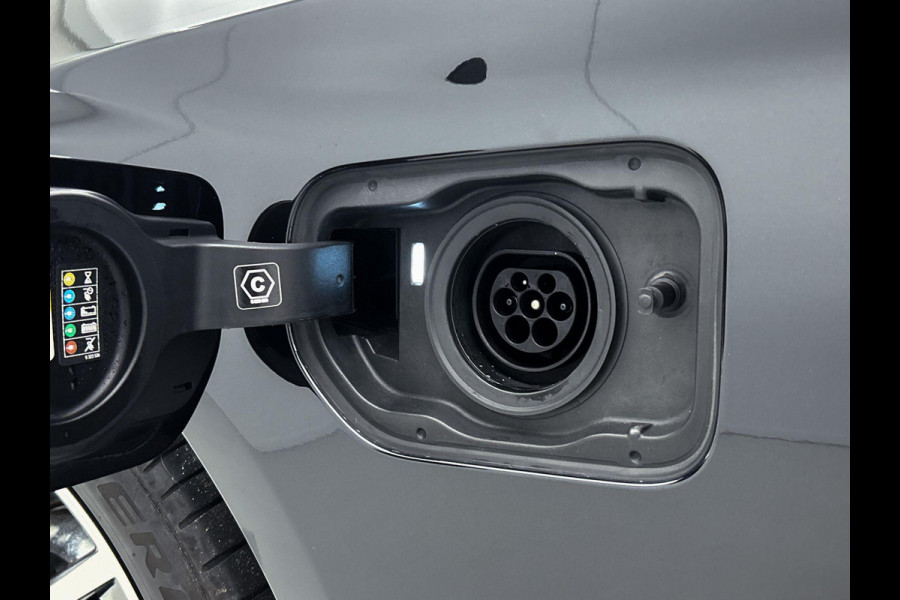 BMW 5 Serie Touring 530e xDrive Black-Line CAMERA TREKHAAK CARPLAY