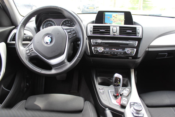 BMW 1-serie 118i Centennial Executive AUTOMAAT NAP MULTIMEDIA
