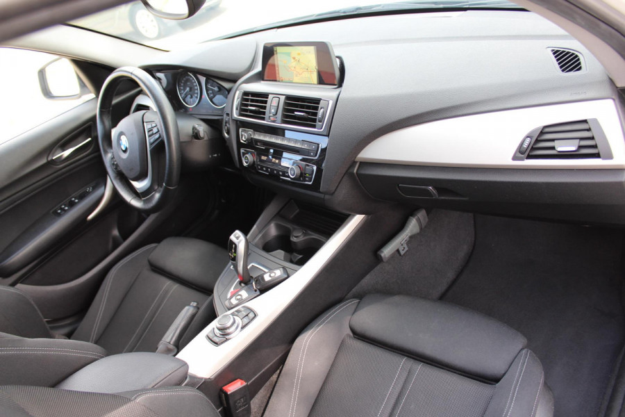 BMW 1-serie 118i Centennial Executive AUTOMAAT NAP MULTIMEDIA